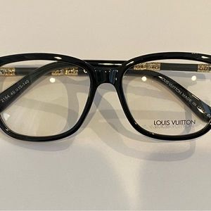 2184 49mm Black Eyeglass Frame with the Eyeglass Pouch.